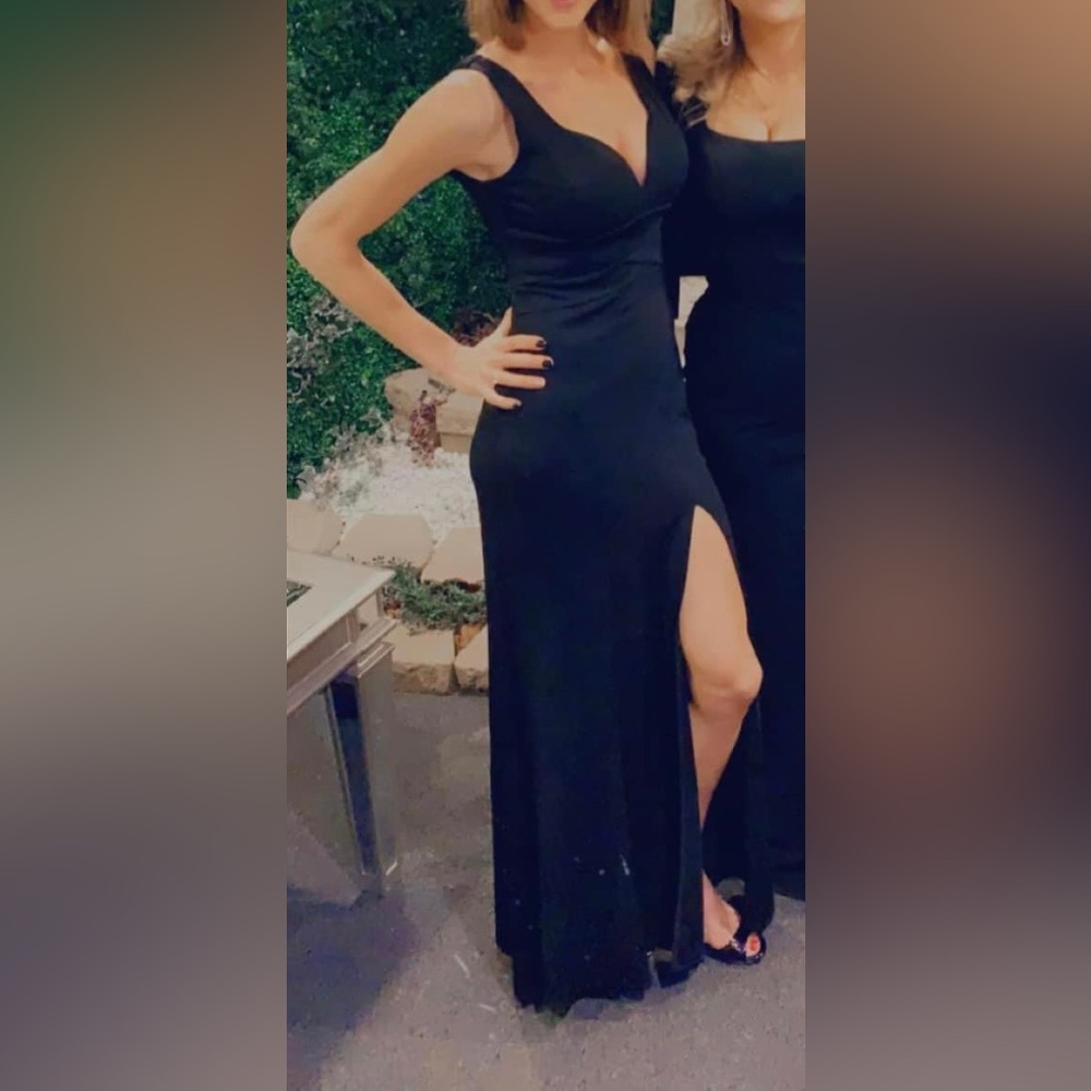 Long back dress- flattering and comfy!